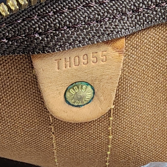 EUC Louis Vuitton Keepal 60 with Straps - Picture 3 of 4